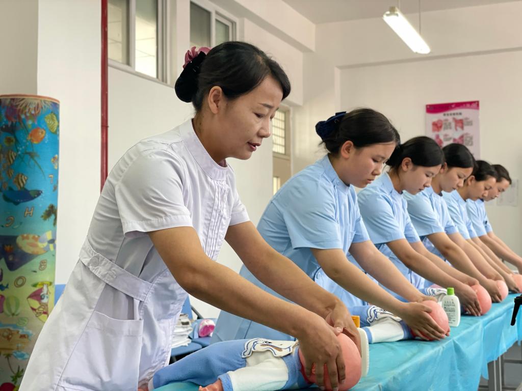 儿科实训课